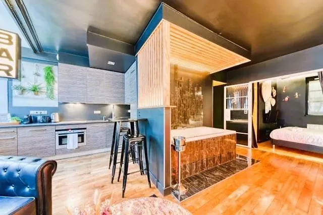 Guestready - L'Intime -Balneo Hyper Centre Appartement Lyon