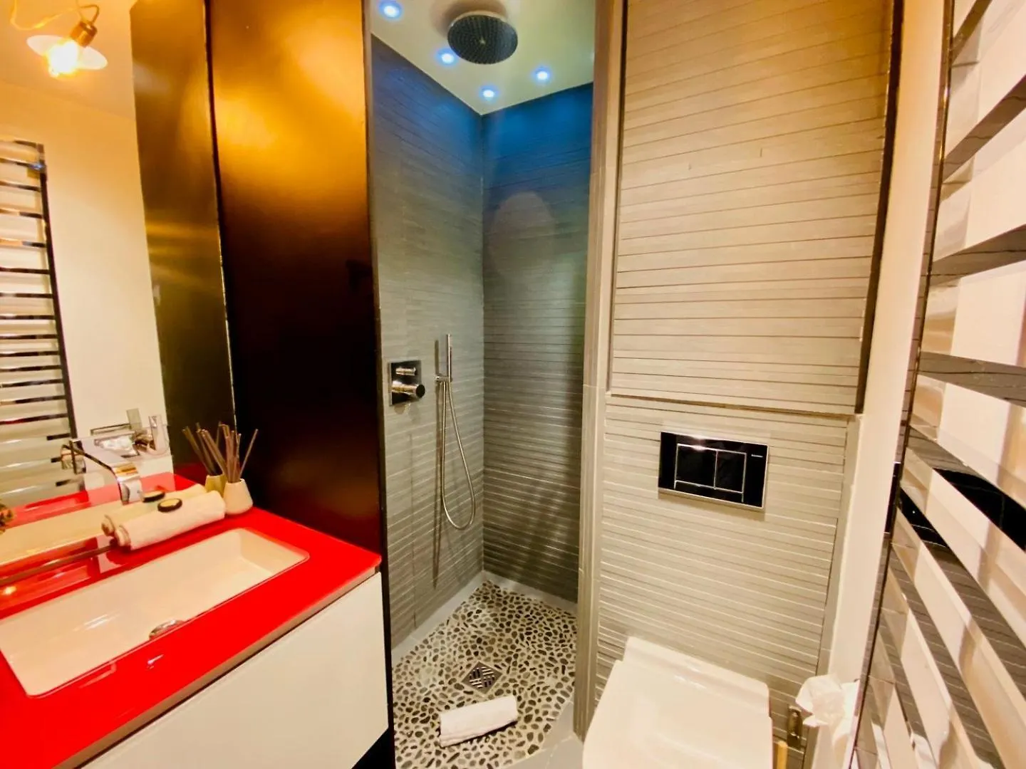 Guestready - L'Intime -Balneo Hyper Centre Apartment Lyon