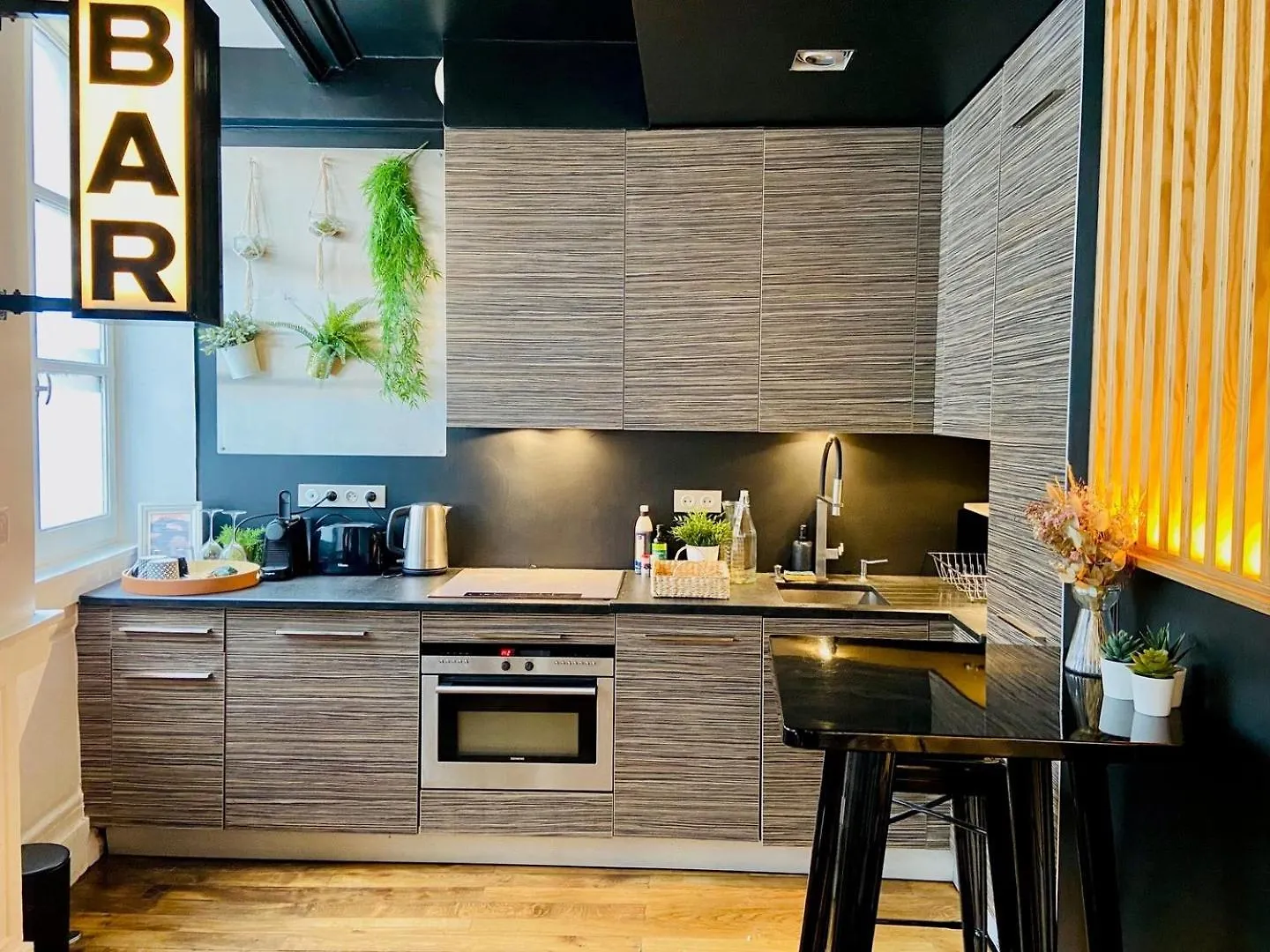 Guestready - L'Intime -Balneo Hyper Centre Apartment Lyon